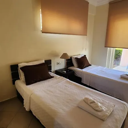 Hotel Kharma Beach Club Spa Apollonium Bay *