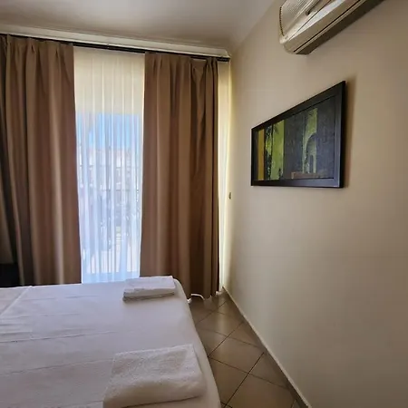Hotel Kharma Beach Club Spa Apollonium Bay